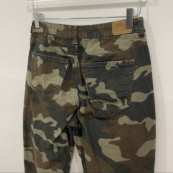 American Eagle Mom Jean Camo Corduroy Green Pants - Picture 5 of 8